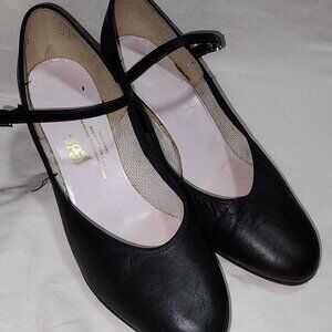 Leo's Black Tap Shoes